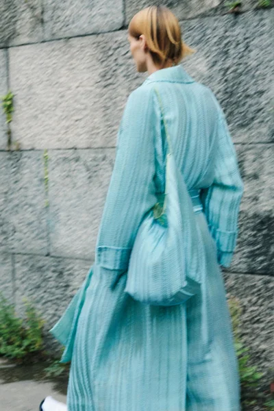 Look 10